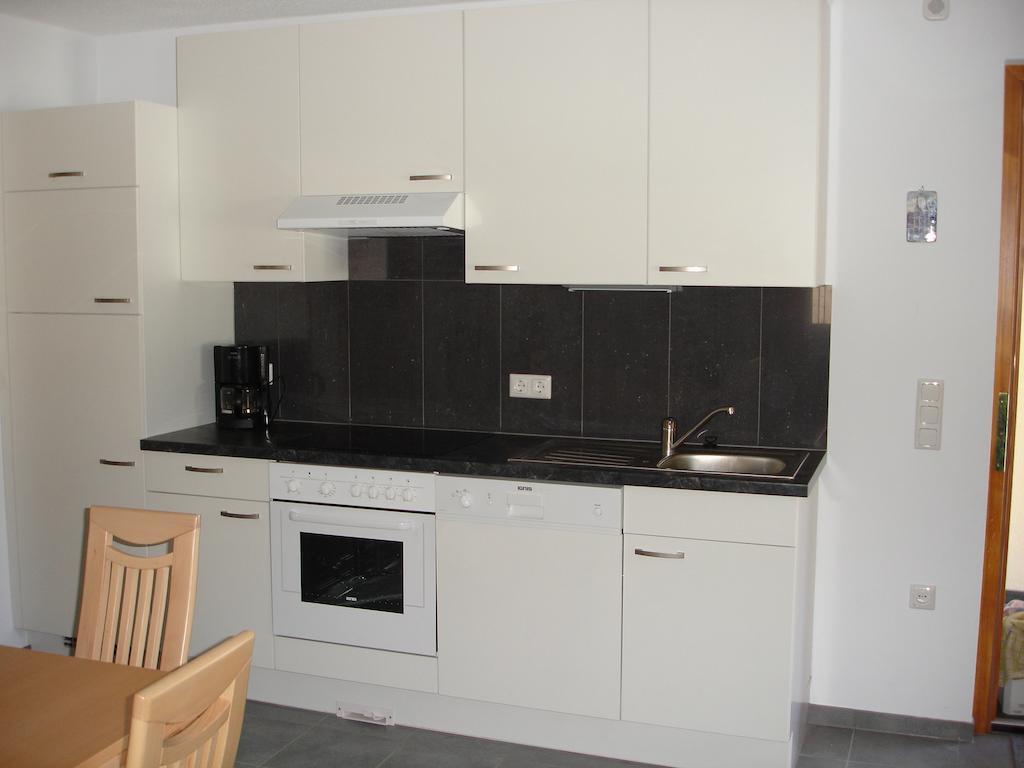 Haus Telisia Apartment Klosterle am Arlberg Room photo